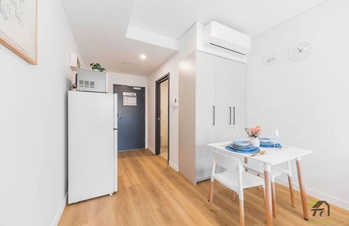 Burwood Apartment | The optimal apartment for a couple's trip, located in Burwood