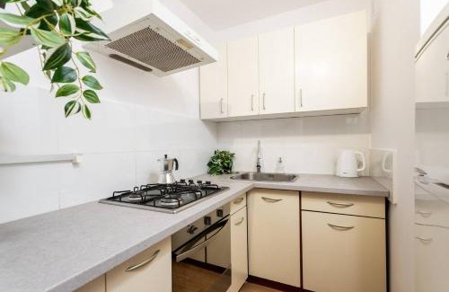 Sielce Apartment | The Orange Oasis Mokotow