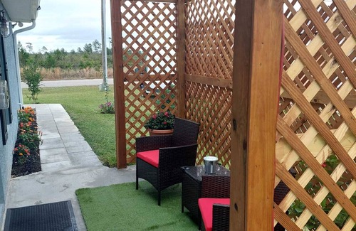 Sun 'N Lake House | THE ORCHARD SUITE OF SEBRING