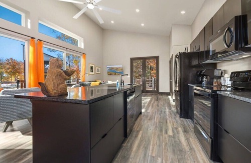 Sylvan Shores House | The Oriole - Nature Escape - 3 Miles to Dam