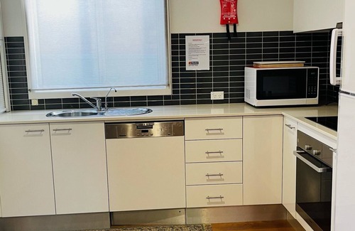 South West Rocks House | The Osprey House - Quaint 2 bedroom cottage in the centre of town
