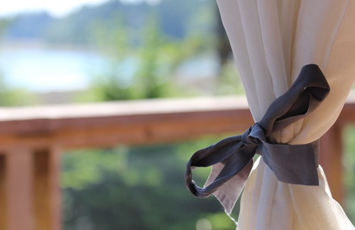 Regional District of Nanaimo House | The Outlook at Deep Bay - North Suite