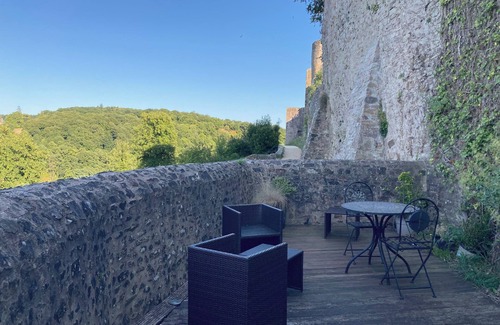 Sainte-Suzanne-and-Chammes House | The Passe-Muraille bed and breakfast