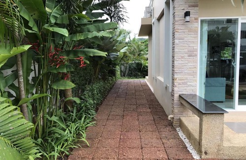 Si Sunthon House | The Palm House Phuket