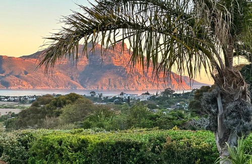 Helgarda Estate Apartment | The Palm Hout Bay