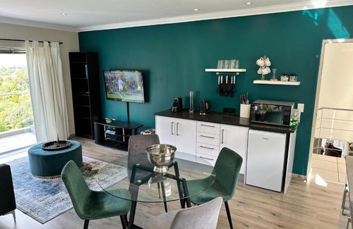 Helgarda Estate Apartment | The Palm Hout Bay