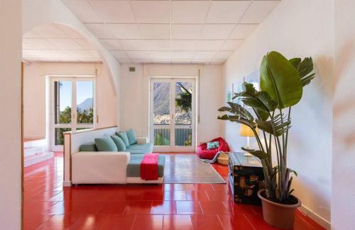 Pognana Lario Apartment | The Palm