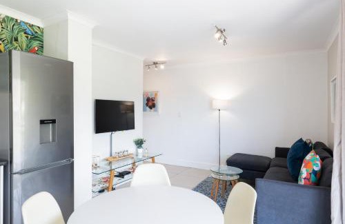Observatory Apartment | The Paragon Urbane CENTRALLY LOCATED, MODERN COMFORTS