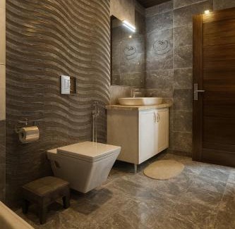 Mau Hotel | The Park Resort, Bir Billing #Prime Location # Luxury rooms # Near Bir Billing Paragliding # Restaurant # Parking # Property of the year