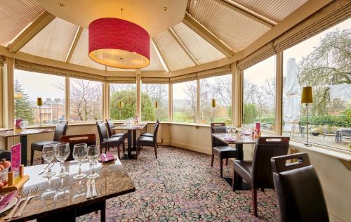 Perth Hotel | The Parklands Hotel
