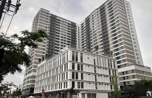 Phu Nhuan Apartment | The Parkview - Very Close TSN Airport