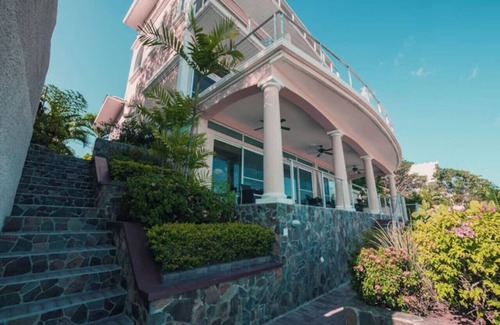 Boca Corona Apartment | The Pearl – Romantic Oceanfront Hideaway – Panama