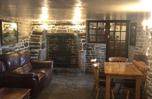 Shepton Mallet Hotel | The Pecking Mill Inn