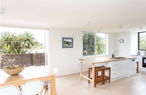 Hastings Point Villa | The Peninsula- 4bed Villa in Hastings Point