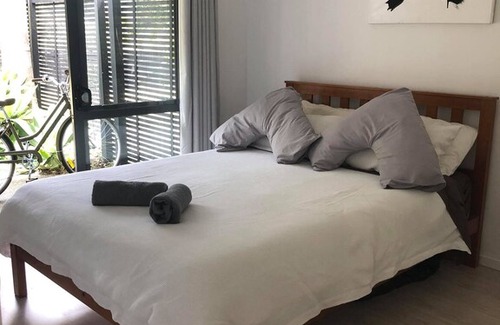 Matarangi House | The perfect bach for large groups, near the beach
