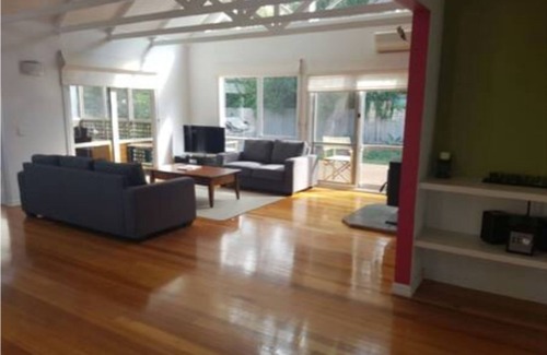 Silverleaves House | The perfect beach get away