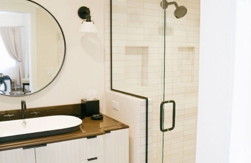 Midway Hotel | The Perfect Outdoor Getaway! Modern Retreat w/Scenic Adventures, Resort Access