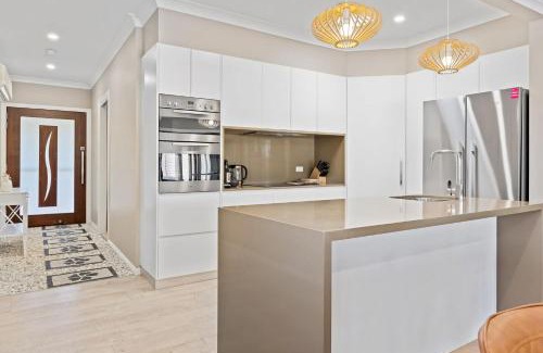 Toukley House | The Pet Friendly Pool House