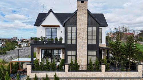 Da Lat Villa | The Pine Da Lat