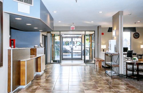 Whitefish Hotel | The Pine Lodge on Whitefish River, Ascend Hotel Collection