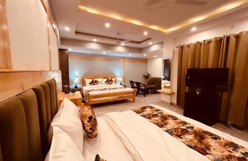 Mussoorie Hotel | The Pine Woods A Luxury Resort in Mussoorie Rooftop Restro