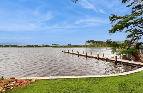 Keen-Wik On the Bay House | The Pinecone - Keenwik on the Bay - 37589 Pine Rd