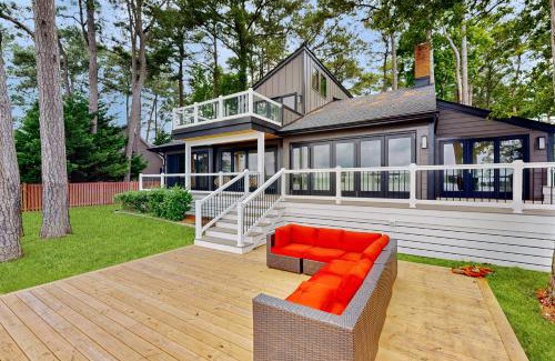 Keen-Wik On the Bay House | The Pinecone - Keenwik on the Bay - 37589 Pine Rd