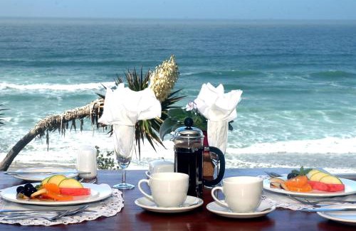 Wilderness Beach House | The Pink Lodge on The Beach