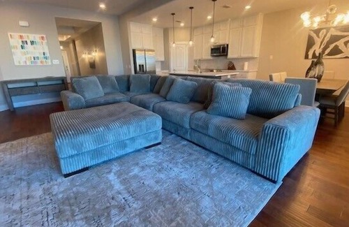 Laguna Vista House | The Playful Oasis -25CC
