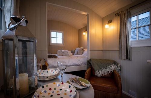 Roosebeck House | The Pleasant Hut at MountPleasant Farm