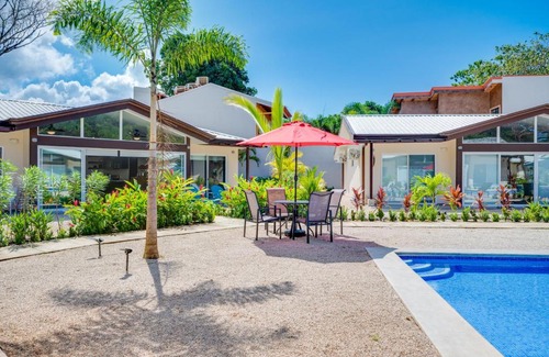 Avellanas Beach Hotel | The Point 15