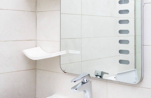 Jos Hotel | The Point Hotel and Suites