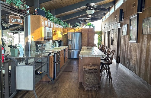 Moovalya Keys House | The Pointe- Waterfront Peninsula House in Moovalya Keys