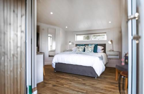 Castle Douglas Resort | The Pond Lodges