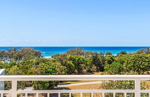 Kingscliff Apartment | The Pool Resort Kingscliff - Two Bedroom Ocean View (2210) - Holiday Management Co.