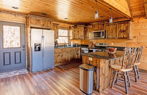 Topton Cabin | The Preserve Mountain Getaway Cabin is secluded in the Great Smokey Mountains just minutes away from Lake Nantahala!