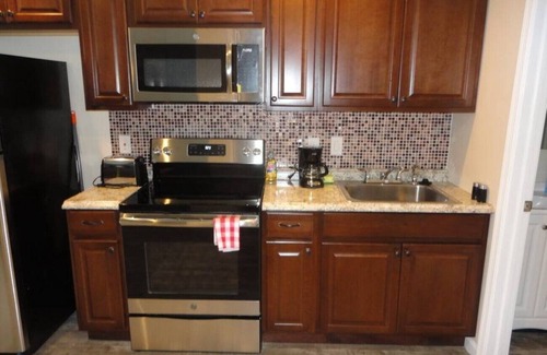 Willow Grove House | The Private 1-BR in Willow Grove Park