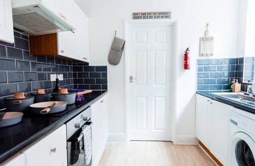 Northampton House | The Private Villa, Northampton Centre, Sleeps 12