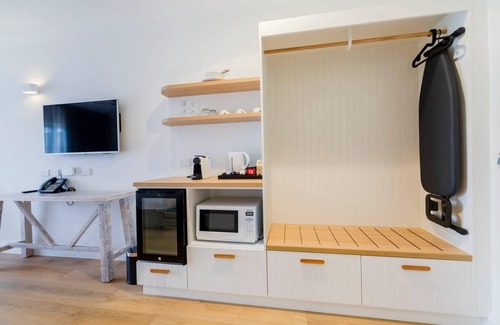 Forresters Beach Hotel | The Quarters, an Ascend Collection Hotel