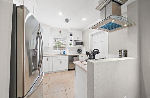South Central Houston Apartment | The Queen's Gambit I