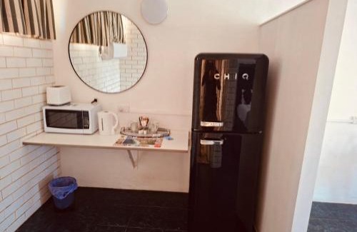 Palm Beach Hotel | The Queenslander Motel