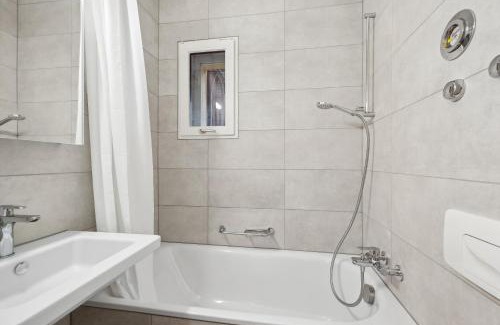 Gundeldingen Apartment | The R Apartment Chrischona