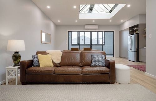 Launceston CBD Apartment | The Ranch in the Heart of Launceston with WiFi