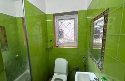 Saket Apartment | The Raveesh Apartment J42