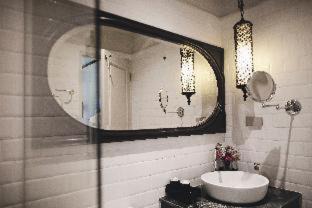 Bang Khun Phrom Hotel | The Raweekanlaya Bangkok