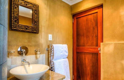 Greyton Apartment | The Red Door