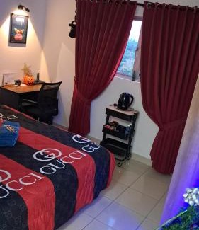 Kota Warisan House | The Red Room Alanis Residence