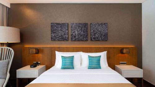 Lapu-Lapu Resort | The Reef Island Resort Mactan, Cebu