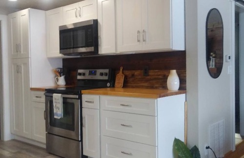Fruitland Cottage | The Reeling Inn on the River