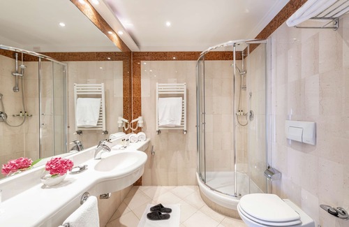 Lissone Hotel | The Regency Hotel, Sure Hotel Collection by Best Western